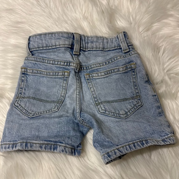 Cat & Jack Toddler Denim Shorts Size 2T in Light Wash - Picture 9 of 11